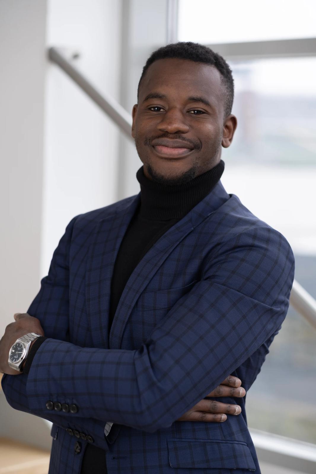 Mallik Godjé Issa, Finanzmakler & Unternehmer